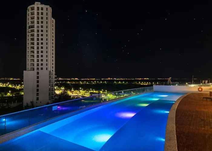 Suites Malecon Cancun